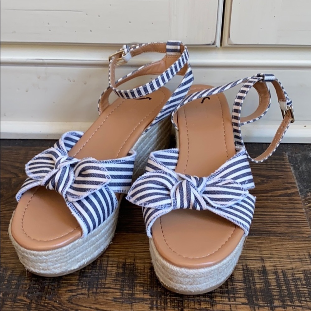 J. Crew Factory Canvas flatform espadrilles AO019